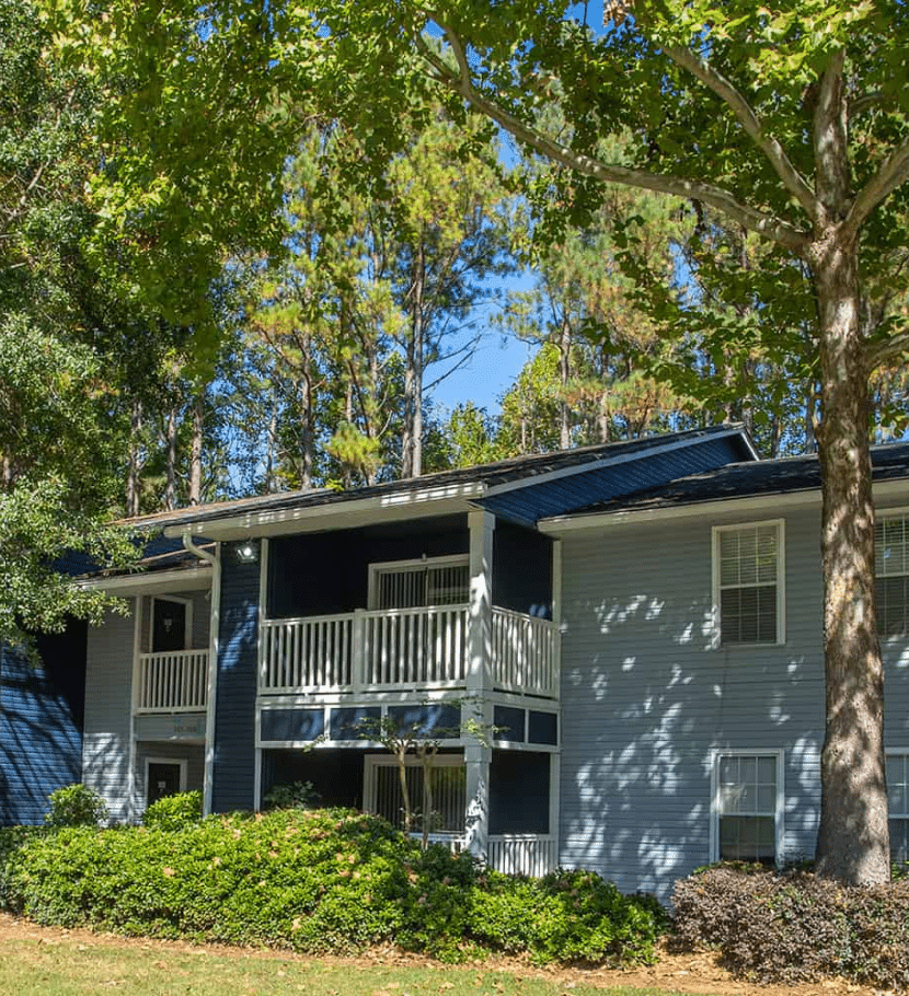 exterior view of the Reserve at Sweetwater Creek apartments in Austell GA